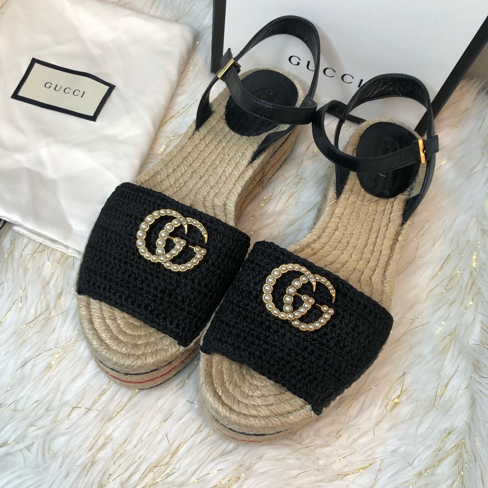 Gucci Pearls Sandals🤍